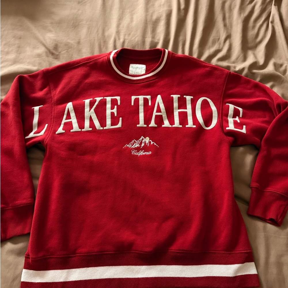 Abercrombie & Fitch Red Lake Tahoe Women's Sweater